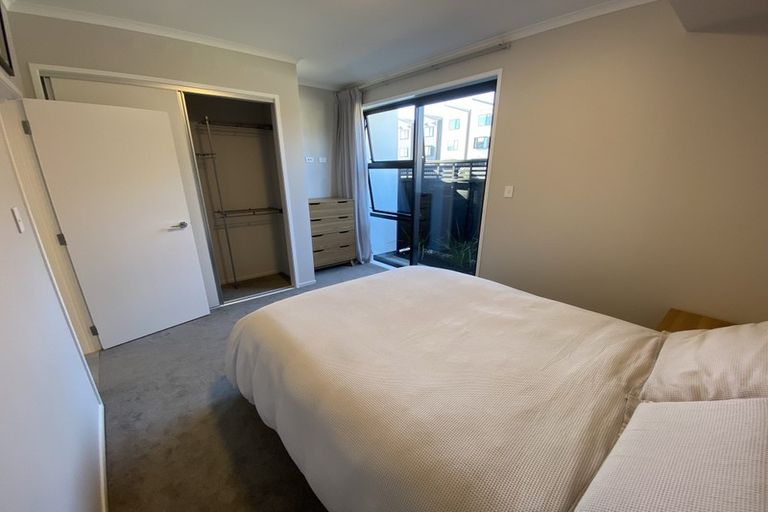 Photo of property in 7 Whiri Lane, Hobsonville, Auckland, 0616