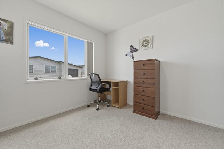 Photo of property in 11 Kamahi Crescent, Papamoa Beach, Papamoa, 3118