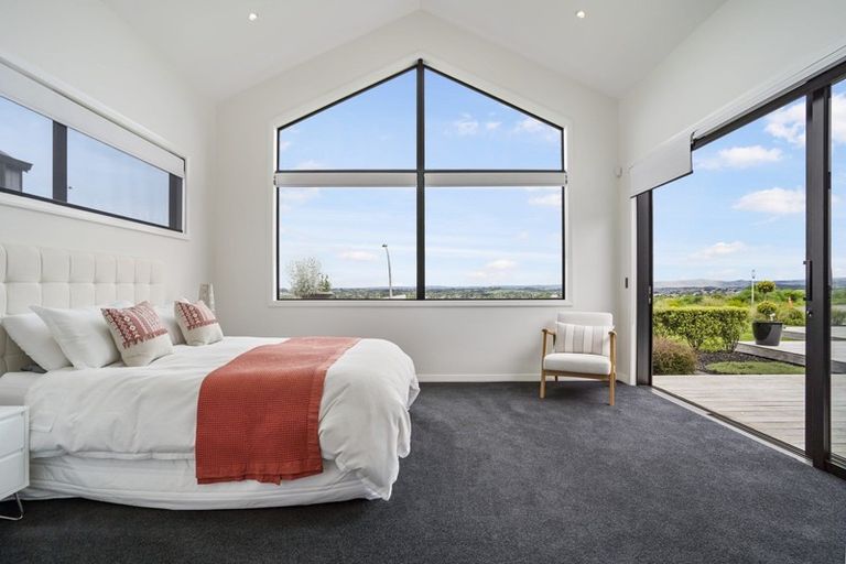 Photo of property in 300 Kitchener Road, Pukekohe, 2120