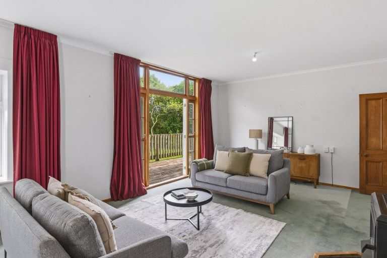 Photo of property in 225 Kuku Beach Road, Kuku, Manakau, 5570