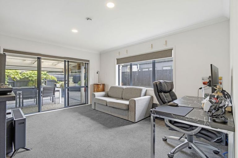 Photo of property in 16a Bullmore Place, Pukehangi, Rotorua, 3015