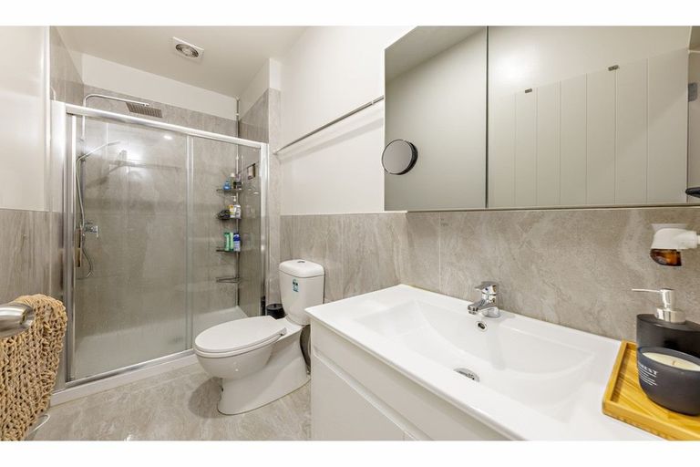 Photo of property in 22 Dignity Street, Papakura, 2110