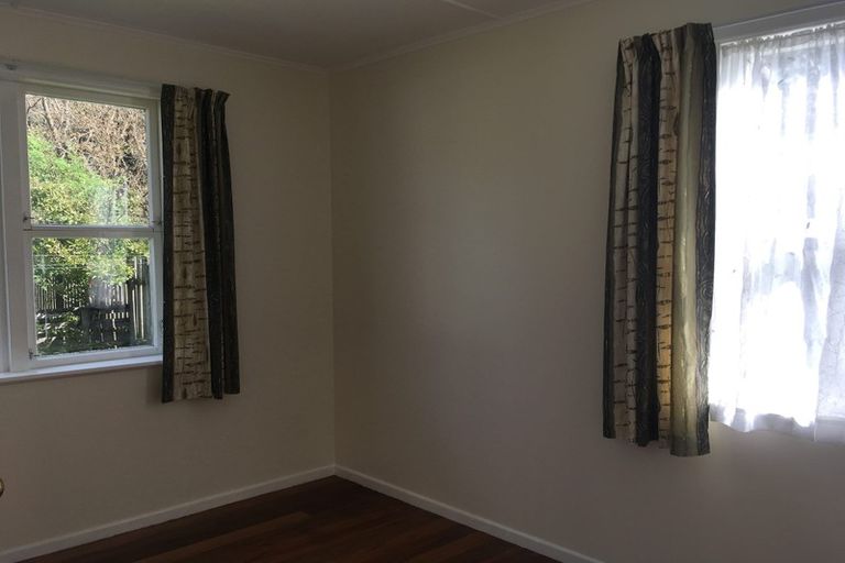 Photo of property in 86 Brandon Street, Featherston, 5710