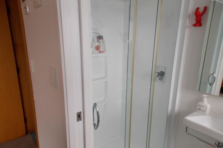 Photo of property in 62 Frobisher Street, Island Bay, Wellington, 6023