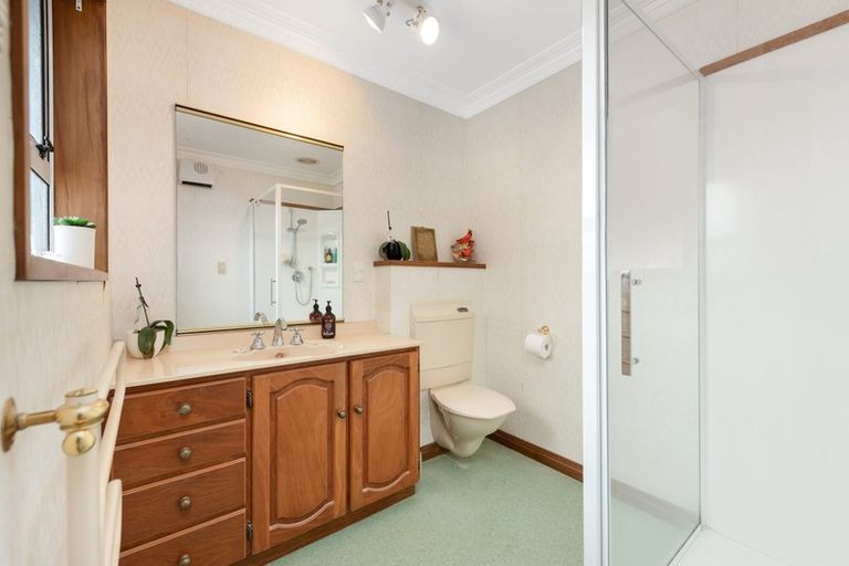 Photo of property in 16 Randell Place, Te Puke, 3119