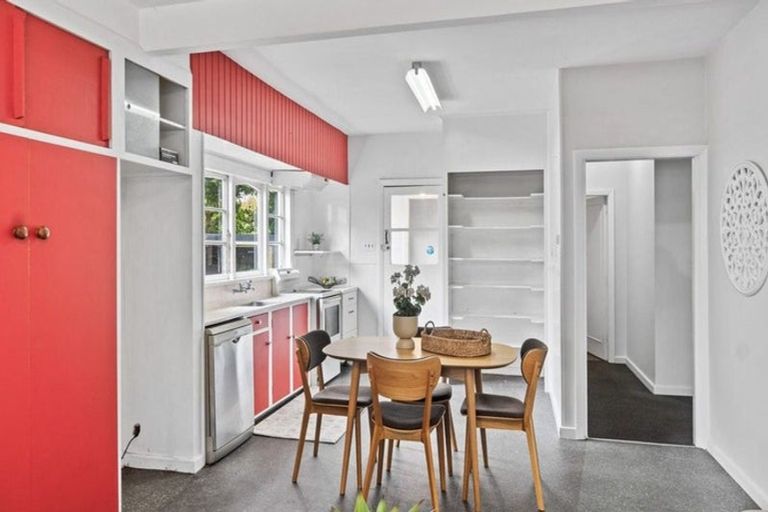 Photo of property in 15 Taramea Place, Addington, Christchurch, 8024