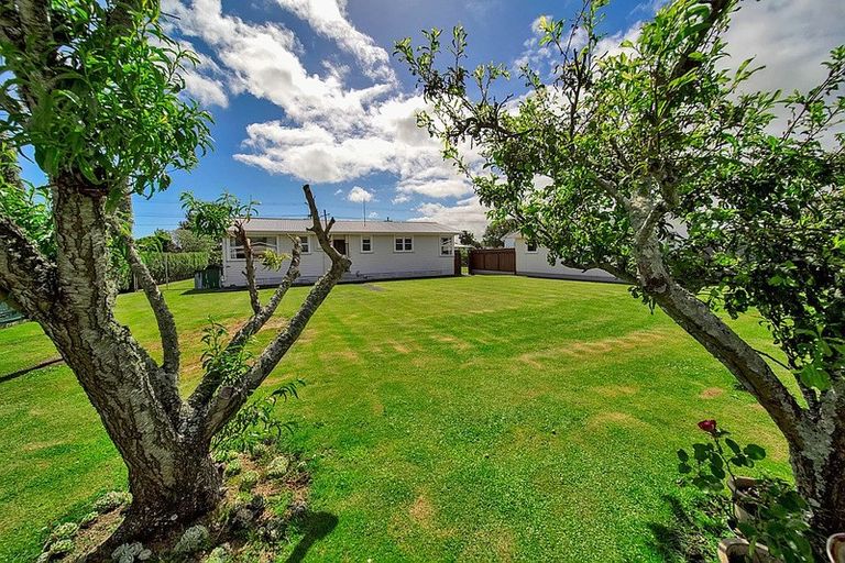 Photo of property in 17 Grey Street, Normanby, Hawera, 4614