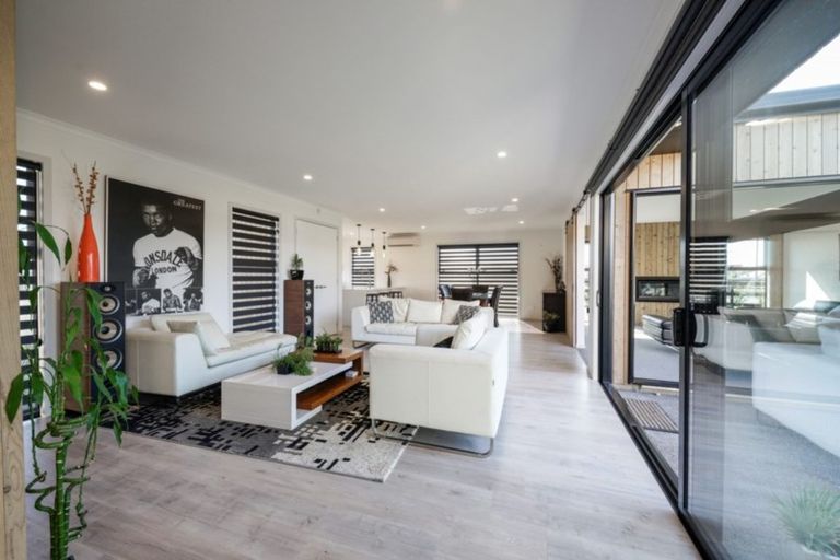 Photo of property in 18 Kaniera Terrace, Cambridge, 3434