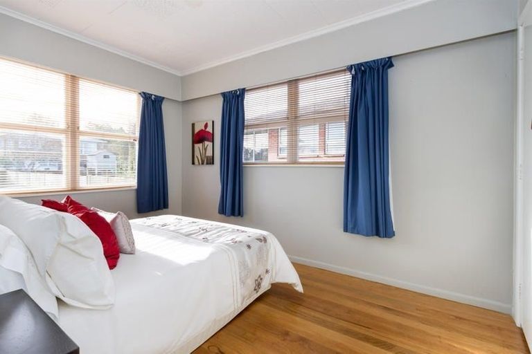 Photo of property in 5 Pooley Street, Pakuranga Heights, Auckland, 2010