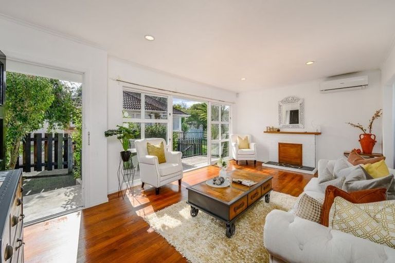 Photo of property in 5 Wheatley Avenue, Pakuranga, Auckland, 2010