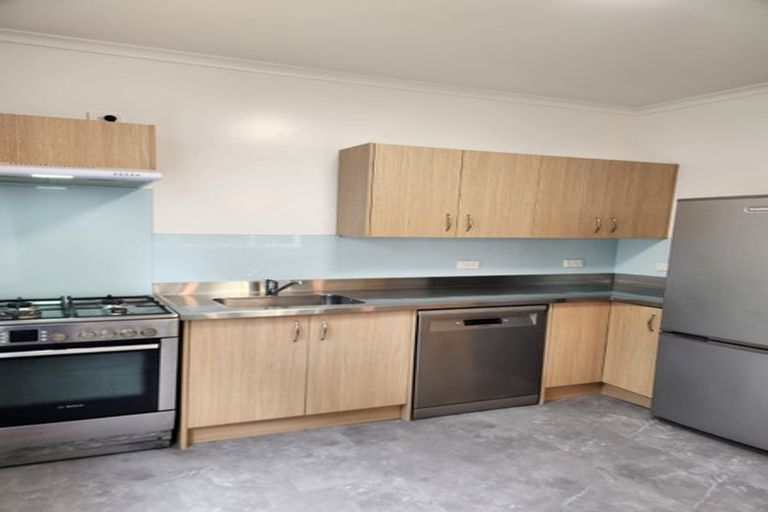 Photo of property in 64 Fairview Crescent, Kelburn, Wellington, 6012