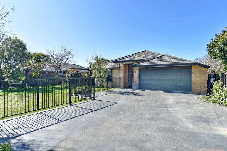 Photo of property in 29 Glastonbury Drive, Burwood, Christchurch, 8083