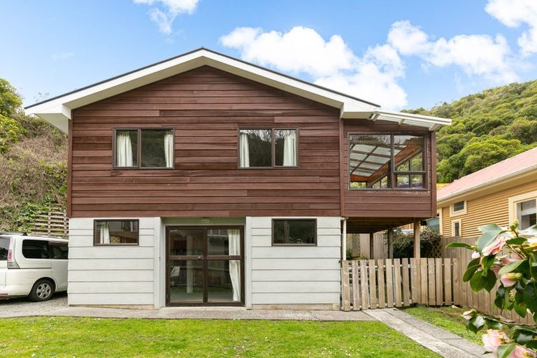 Photo of property in 112 Holloway Road, Aro Valley, Wellington, 6021