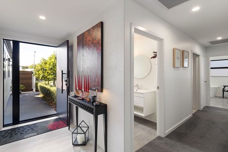 Photo of property in 62 Freedom Drive, Kelvin Grove, Palmerston North, 4414
