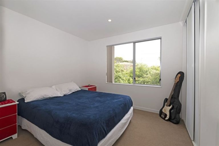 Photo of property in 108b Mcleod Road, Te Atatu South, Auckland, 0610