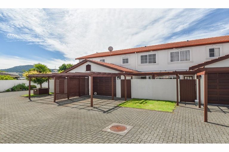 Photo of property in 2/1336 Pukuatua Street, Rotorua, 3010