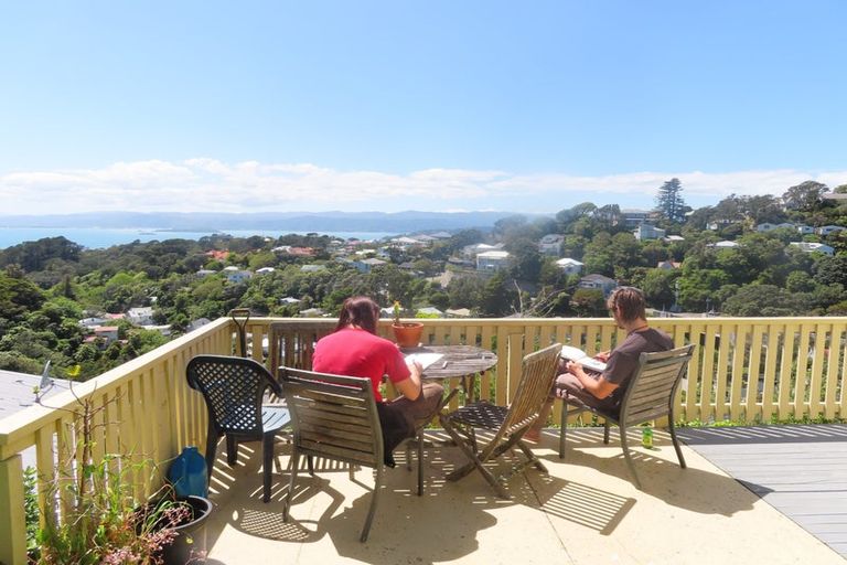 Photo of property in 6 Thorby Street, Northland, Wellington, 6012