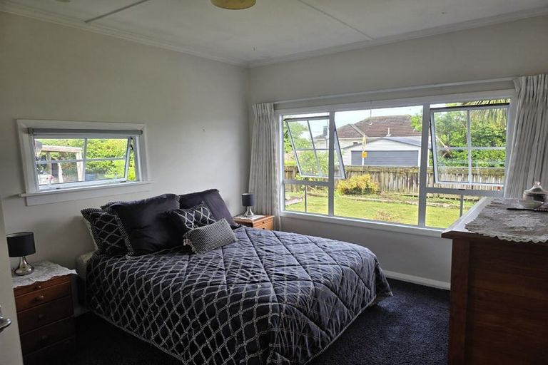 Photo of property in 28 List Street, Welbourn, New Plymouth, 4310