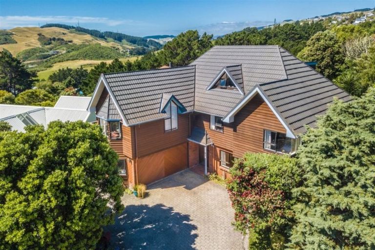 Photo of property in 3 Ronald Woolf Place, Churton Park, Wellington, 6037