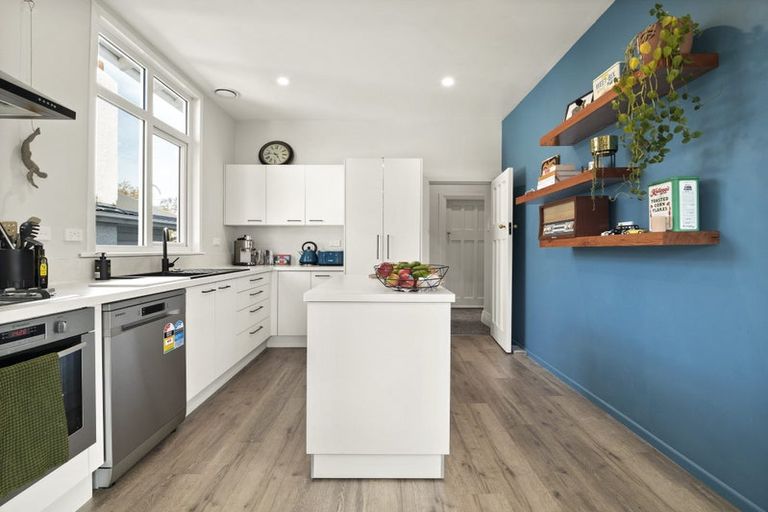 Photo of property in 63 English Avenue, Mornington, Dunedin, 9011