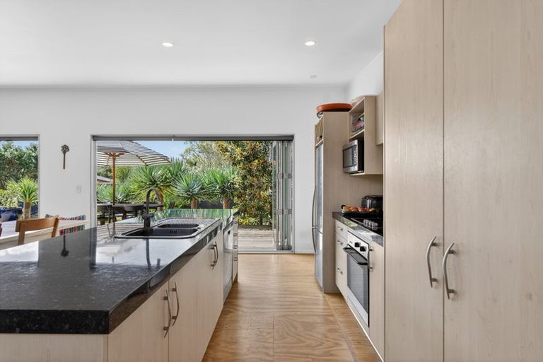 Photo of property in 10 Ti Tree Place, Mangawhai Heads, Mangawhai, 0505