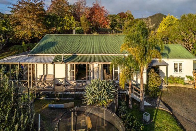 Photo of property in 8 Brumby Lane, Russell, 0272