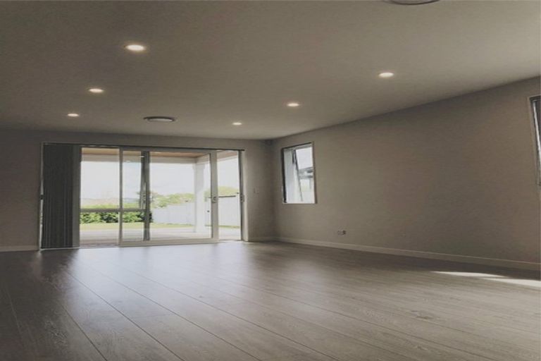 Photo of property in 14 Pampas Drive, Wainui, 0932