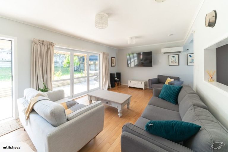 Photo of property in 2 Brown Terrace, Te Puke, 3119