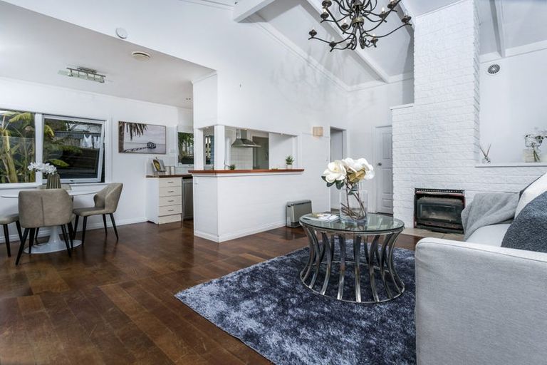 Photo of property in 23 Lanigan Street, Birkdale, Auckland, 0626