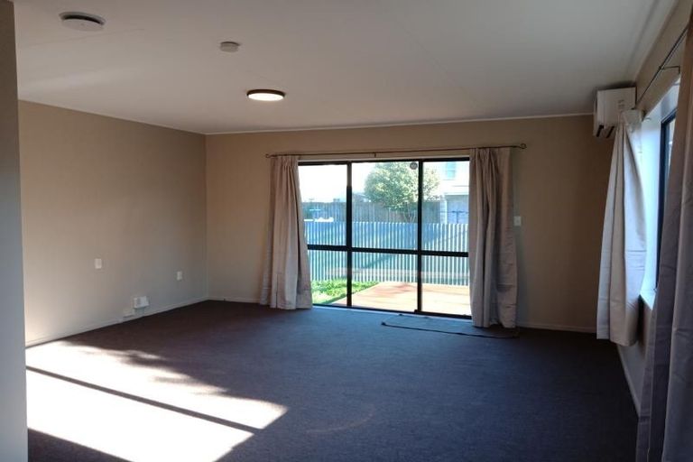 Photo of property in 2/61 Wakefield Street, Alicetown, Lower Hutt, 5010