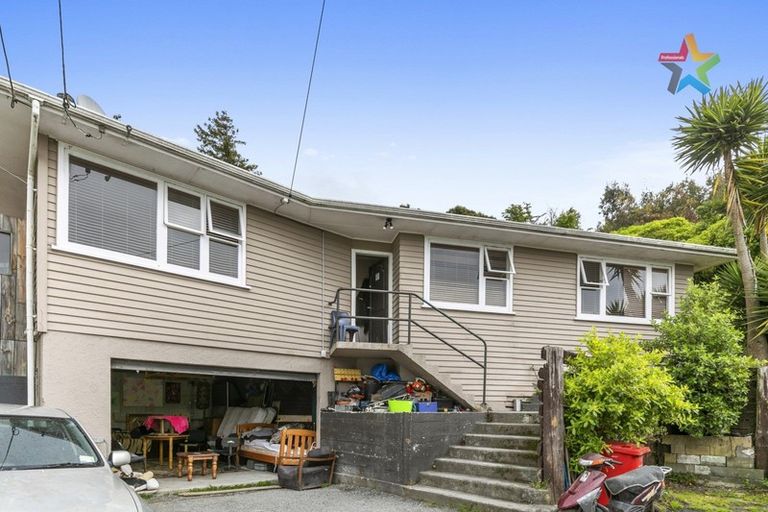 Photo of property in 3 Logie Street, Stokes Valley, Lower Hutt, 5019