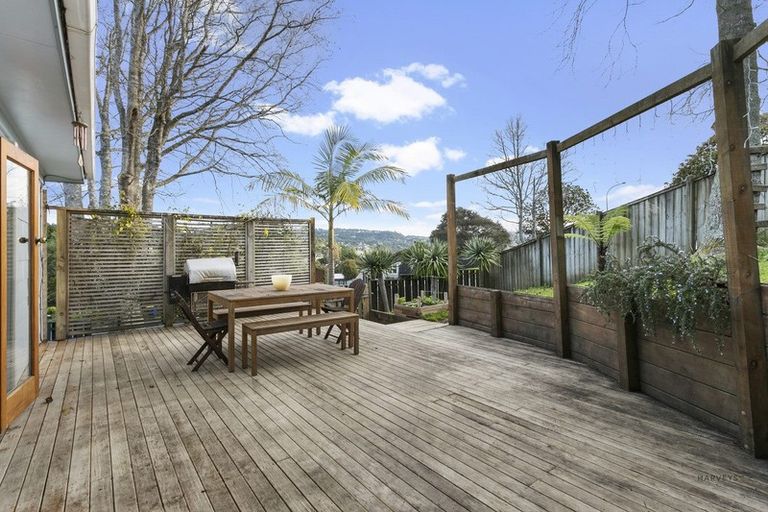 Photo of property in 100 Captain Scott Road, Glen Eden, Auckland, 0602
