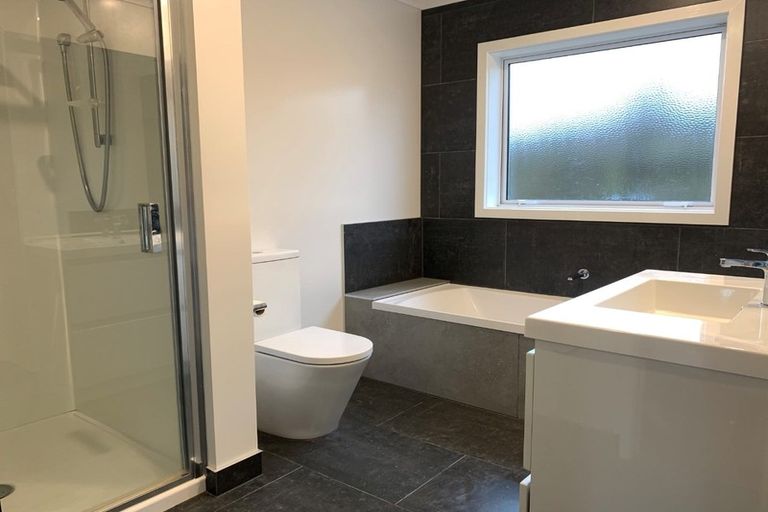 Photo of property in 7b Tawa Street, Waikanae, 5036