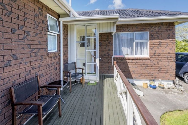 Photo of property in 37 Bowen Street, Levin, 5510