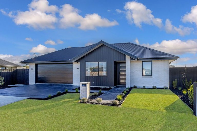 Photo of property in 33 Hilton Drive, Amberley, 7410