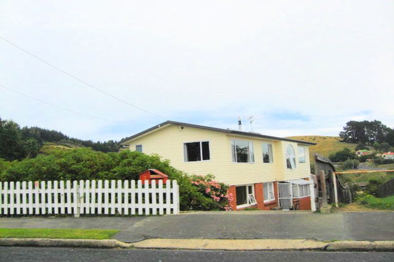 Photo of property in 7 Bell Crescent, Concord, Dunedin, 9018