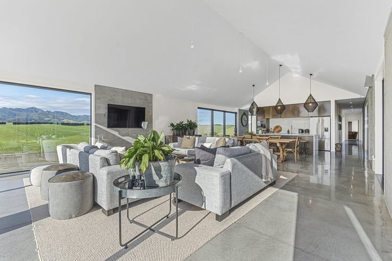 Photo of property in 438a Lwr Pitone Road, Pitone, New Plymouth, 4374