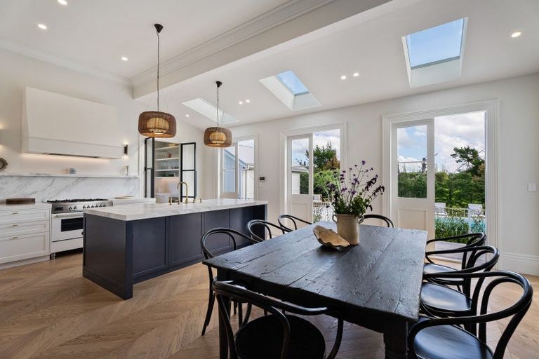 Photo of property in 130 Omaha Flats Road, Tawharanui Peninsula, Warkworth, 0986