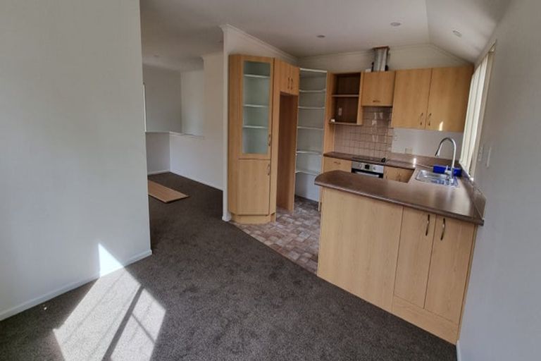 Photo of property in 78a Sunset Road, Unsworth Heights, Auckland, 0632