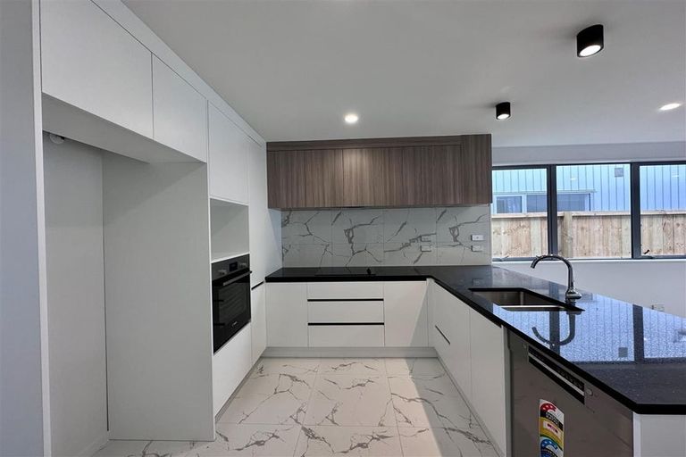 Photo of property in 8 Heihei Street, Papakura, 2110