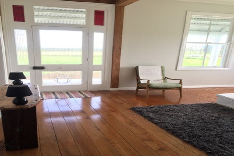 Photo of property in 210 Mirikau Road, Warea, New Plymouth, 4381