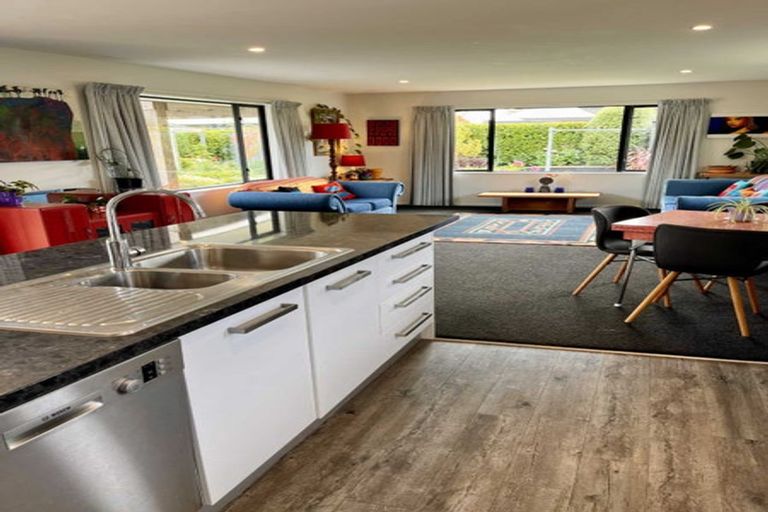 Photo of property in 101 Shillingford Boulevard, Rolleston, 7615