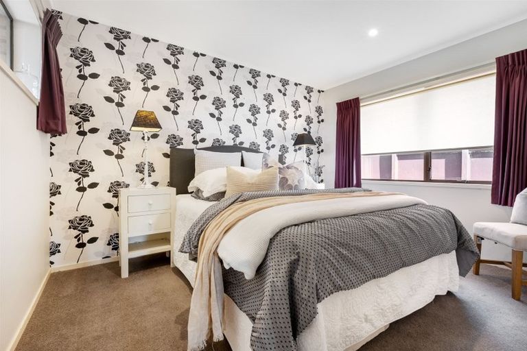 Photo of property in 43 Clyside Avenue, Half Moon Bay, Auckland, 2012