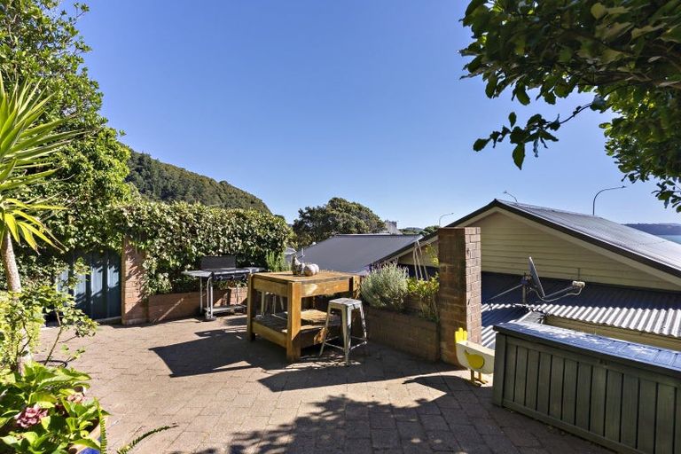 Photo of property in 765 Marine Drive, Eastbourne, Lower Hutt, 5013
