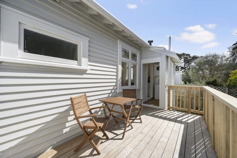 Photo of property in 171 Derwent Street, Island Bay, Wellington, 6023