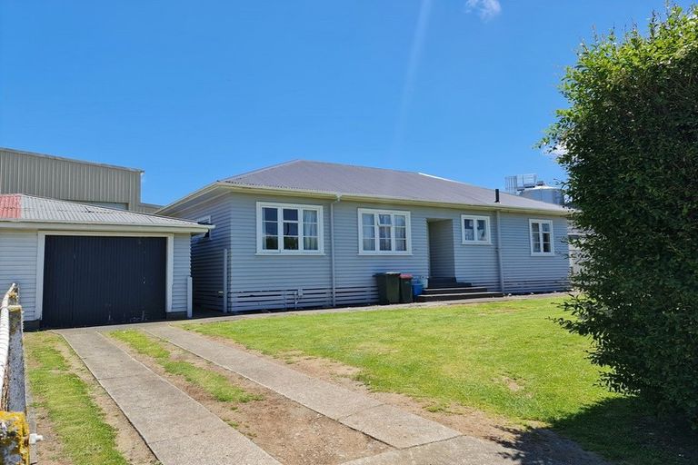 Photo of property in 39 Bedford Street, Eltham, 4322