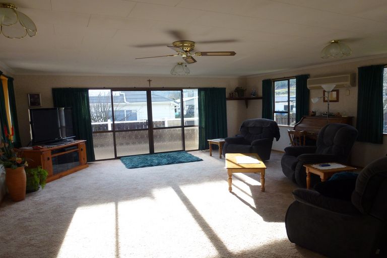 Photo of property in 104 Fache Street, Clyde, 9330