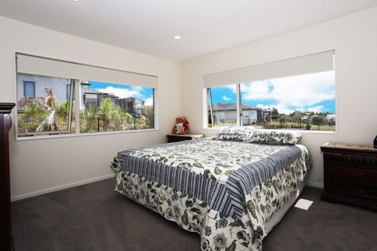 Photo of property in 11 Tirohanga Crescent, Stanmore Bay, Whangaparaoa, 0932