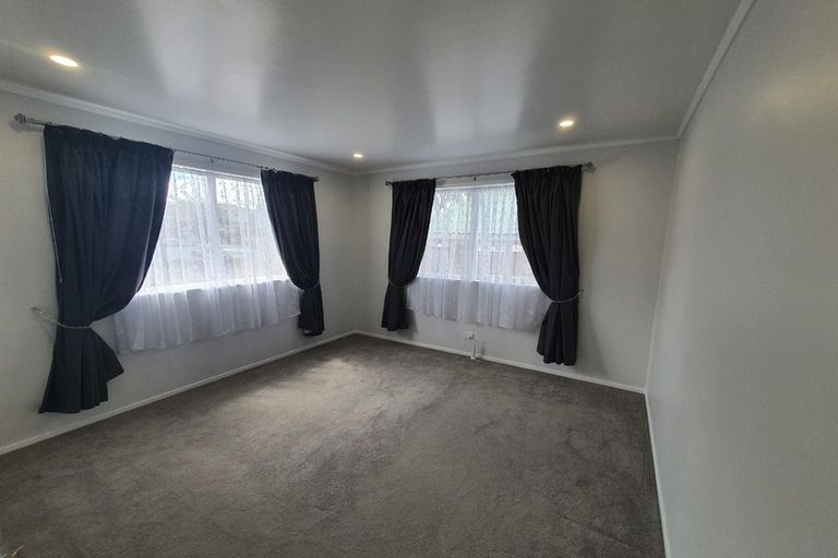 Photo of property in 21 President Avenue, Papakura, 2110