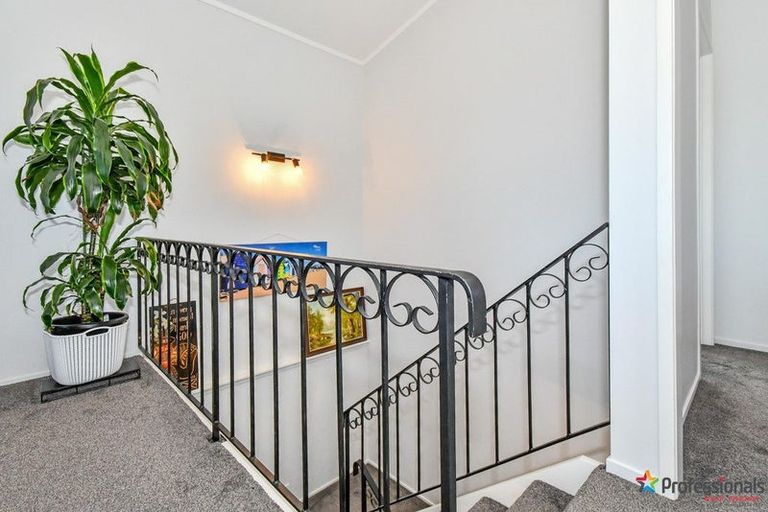 Photo of property in 2/8 Wood Street, Papakura, 2110